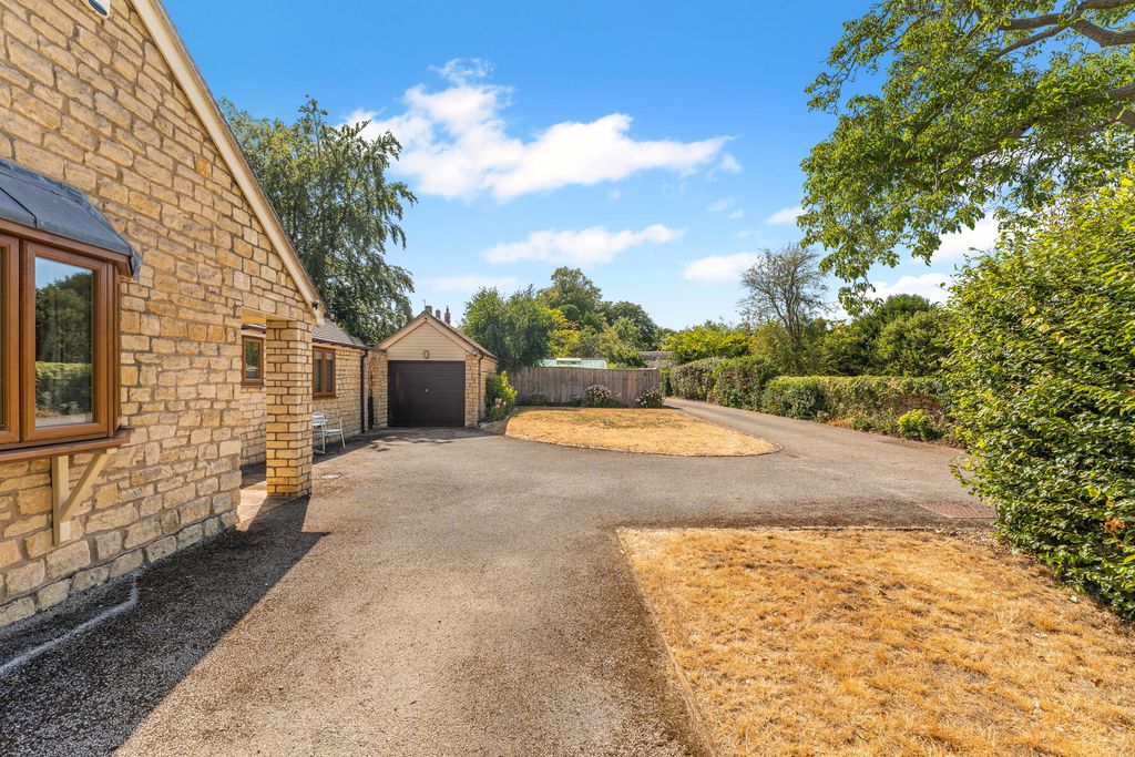 Horn Hill Road Adderbury